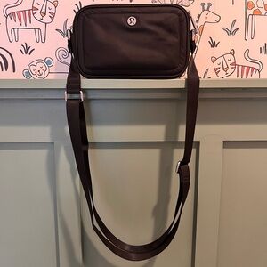 Lululemon Crossbody Camera Bag 2L